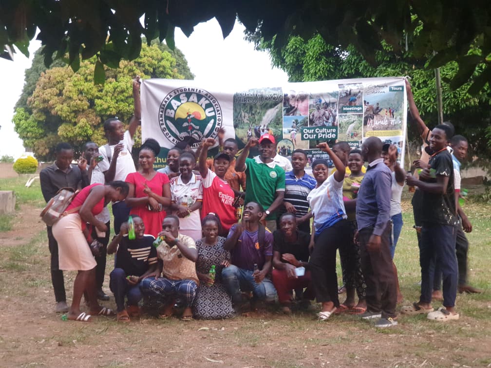 BASAKU happy moments